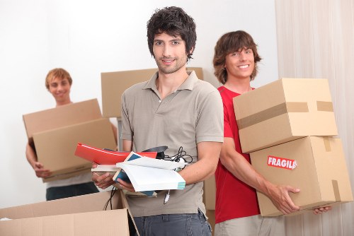 Secure temporary storage space in Catford for households and businesses